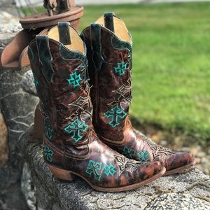 Corral Cowgirl Boots Whiskey brown and turquoise